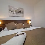 Rozsa Vendeghaz Villa