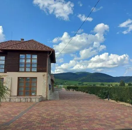 Rozsa Vendeghaz Villa *